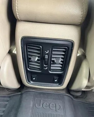 Jeep Grand Cherokee cena 79999 przebieg: 143000, rok produkcji 2012 z Moryń małe 407